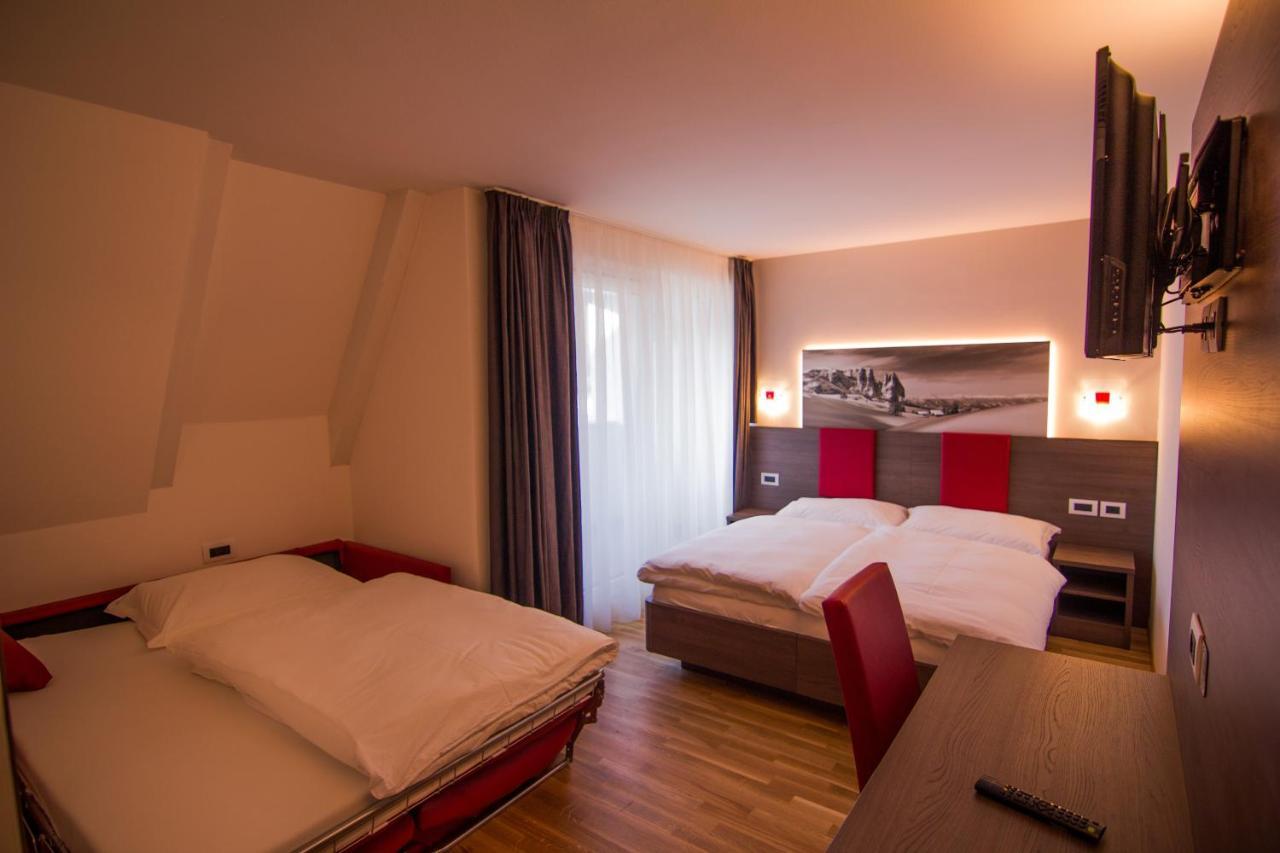 Hotel Comfort Erica Dolomiti Val D'Adige Salorno Bagian luar foto