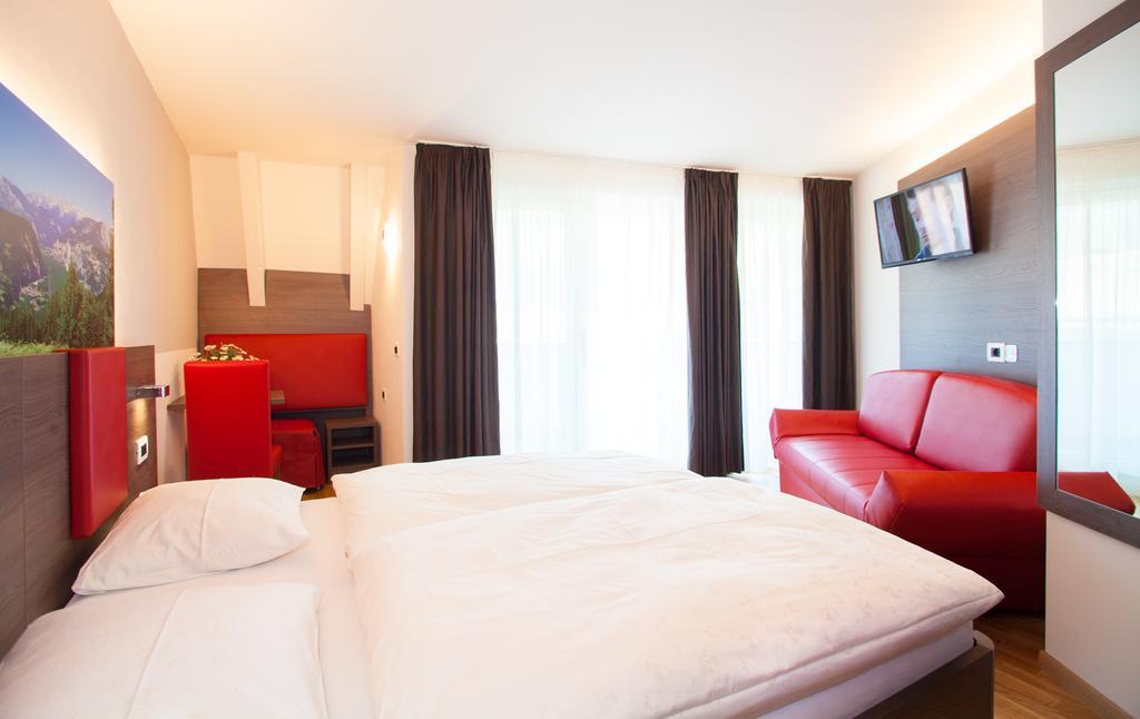 Hotel Comfort Erica Dolomiti Val D'Adige Salorno Bagian luar foto