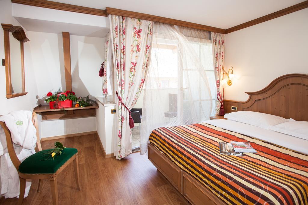 Hotel Comfort Erica Dolomiti Val D'Adige Salorno Bagian luar foto