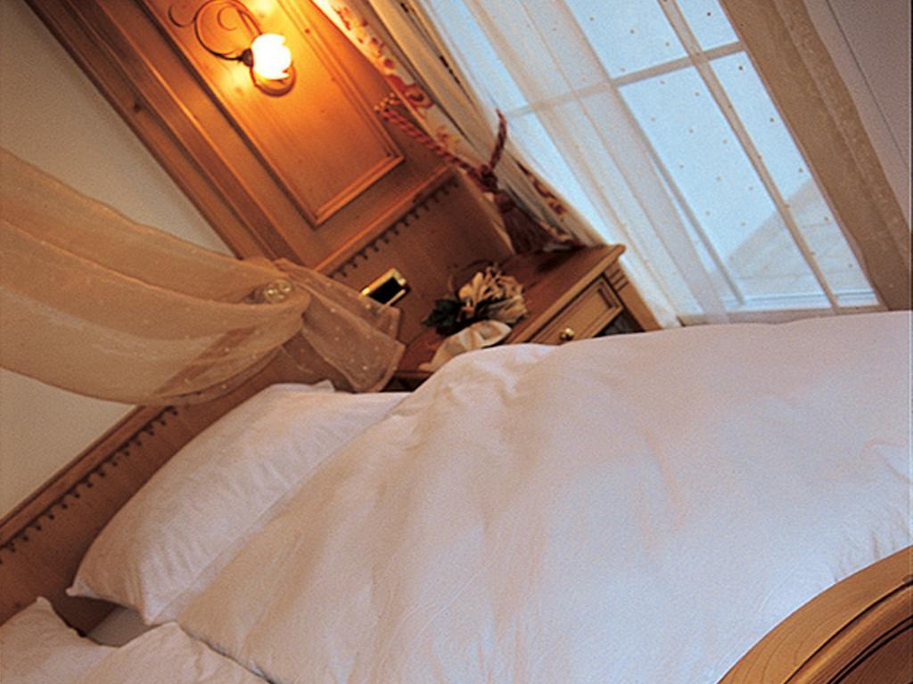 Hotel Comfort Erica Dolomiti Val D'Adige Salorno Bagian luar foto